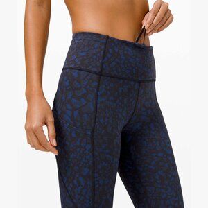 Lululemon Fast and Free Crop II 19" Wild Thing Camo Larkspur Multi Black Size 8
